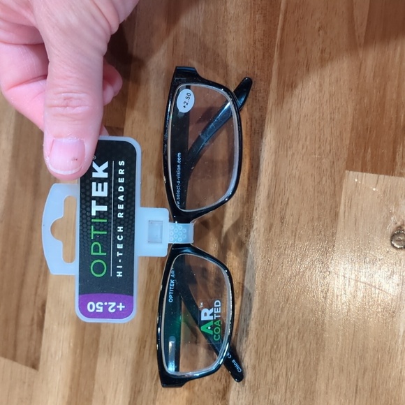 NWT Optitek Hi-Tech readers +2.50 - Picture 10 of 11